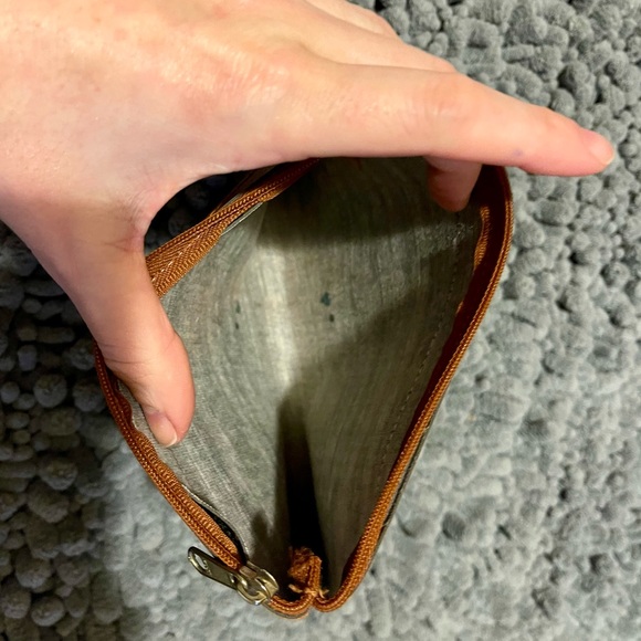 LV logo patterned zipper change purse wallet - Picture 3 of 6